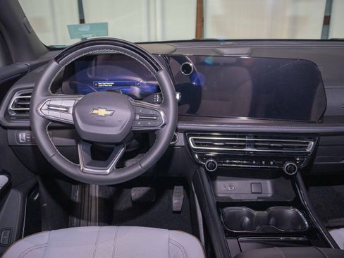 New 2026 Chevrolet Traverse High Country image 14