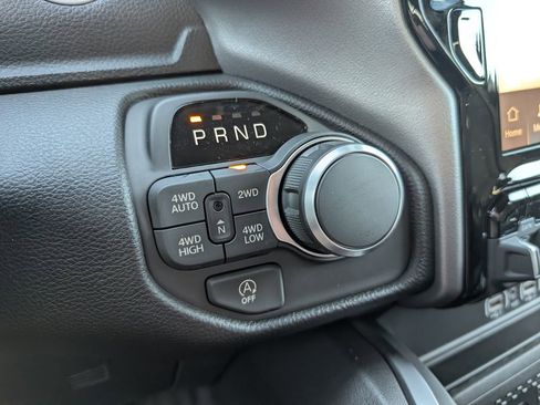 New 2026 RAM 1500 Big Horn AWD/4WD image 32