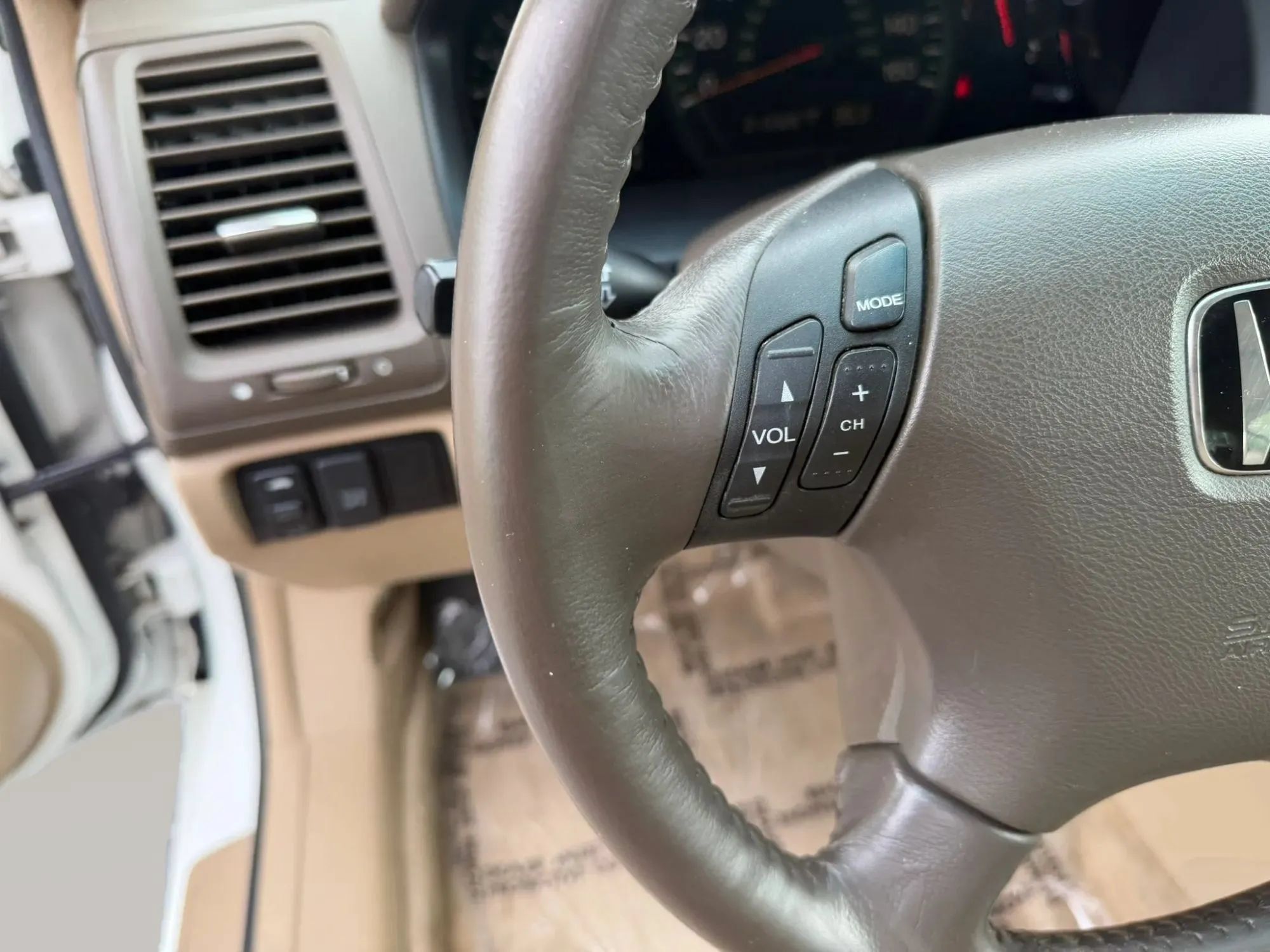Used 2004 Honda Accord EX image 15