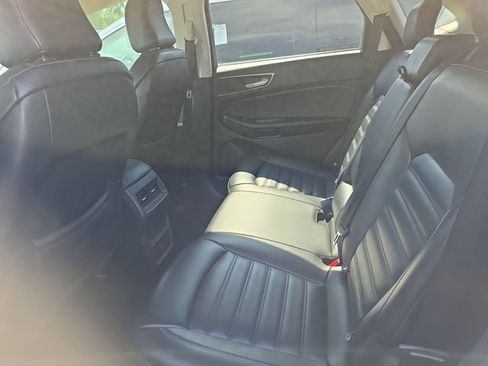 Used 2022 Ford Edge SEL AWD/4WD image 11