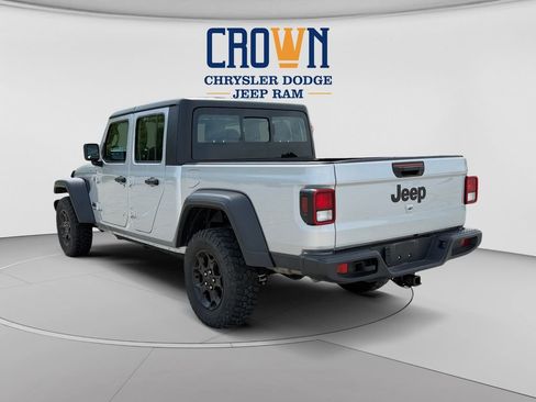 Used 2023 Jeep Gladiator Sport w/ Trailer Tow Package AWD/4WD image 5