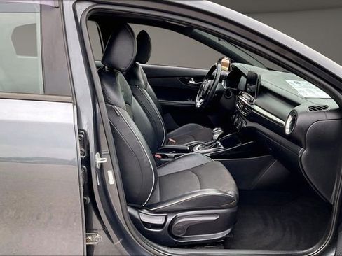 Used 2021 Kia Forte GT-Line w/ GT-Line Premium Package FWD image 7
