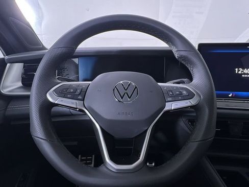 New 2026 Volkswagen Tiguan SE R-Line image 14