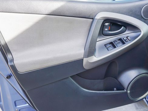 Used 2009 Toyota RAV4 4WD image 20