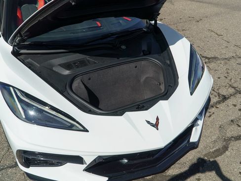 Used 2023 Chevrolet Corvette Stingray Premium Conv w/ Z51 Performance Package RWD image 15