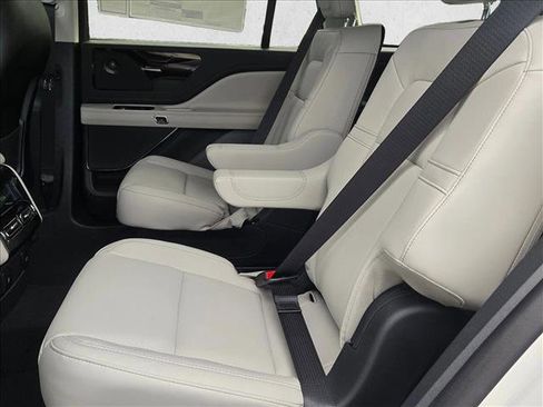 New 2025 Lincoln Aviator 2WD w/ Equipment Group 101A image 16