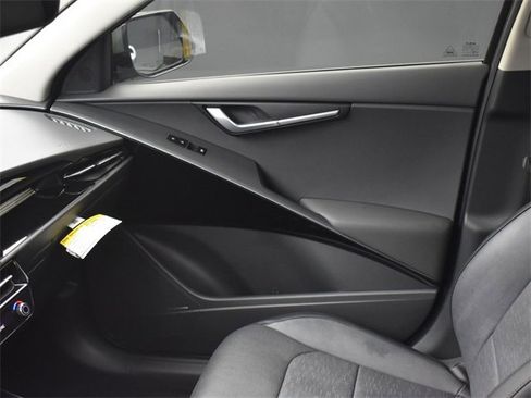 Used 2023 Kia Niro Wave image 14