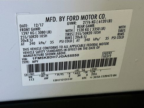 Used 2018 Ford Explorer XLT w/ Equipment Group 202A AWD/4WD image 12