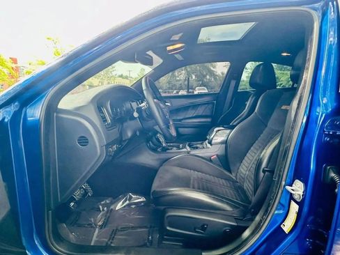 Used 2018 Dodge Charger R/T RWD image 7