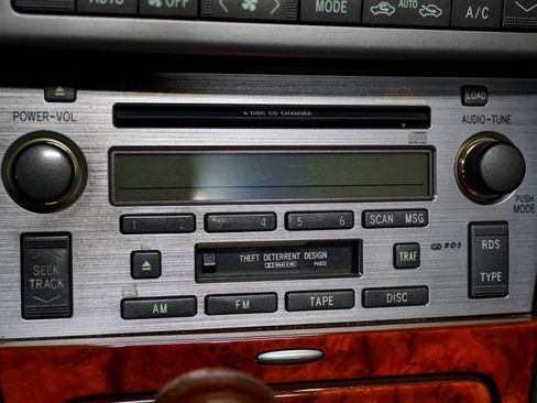 Used 2004 Lexus SC 430 Convertible RWD image 56