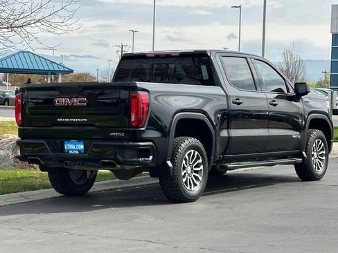 Used 2020 GMC Sierra 1500 AT4 w/ Off Road Performance Package AWD/4WD image 2