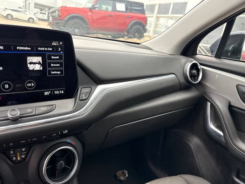 Used 2023 Chevrolet Blazer LT FWD image 26