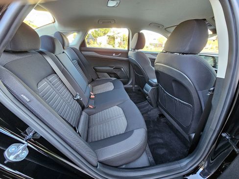 Used 2025 Kia K5 LXS image 25