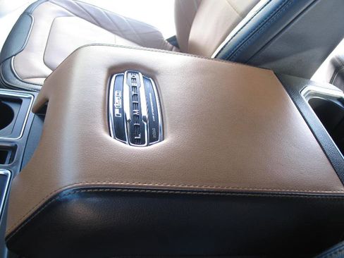 Used 2016 Ford F150 Limited w/ Trailer Tow Package image 59