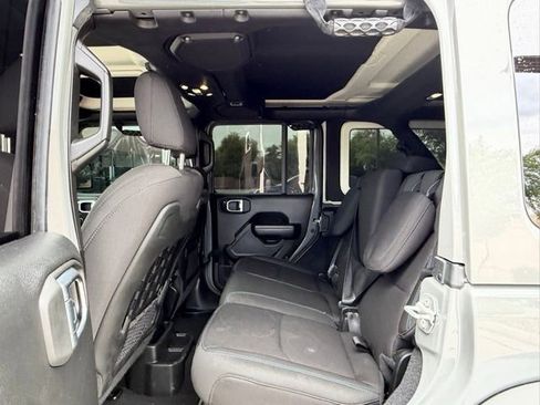 Used 2023 Jeep Wrangler Unlimited Rubicon 4xe w/ Steel Bumper Group image 12