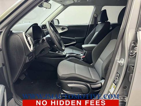 Used 2023 Kia Soul LX FWD image 12
