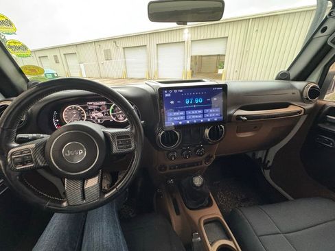 Used 2011 Jeep Wrangler Sport w/ Dual Top Group AWD/4WD image 18