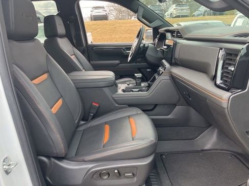 Used 2025 GMC Sierra 1500 AT4 w/ AT4 Premium Package image 34