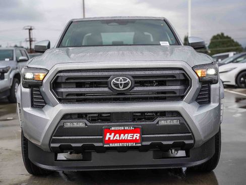 New 2026 Toyota Tacoma SR5 image 2