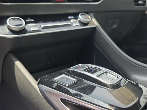 Used 2023 Hyundai Sonata Limited FWD image 32