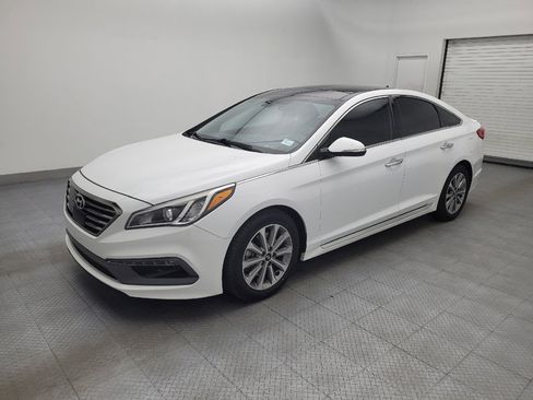 Used 2016 Hyundai Sonata Limited w/ Option Group 04 FWD image 2