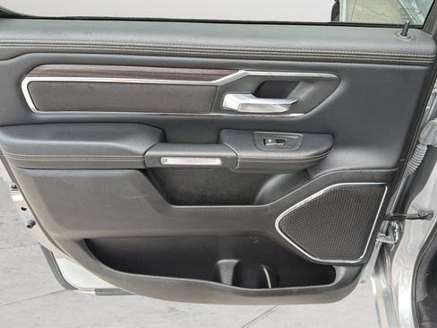 Used 2025 RAM 1500 Laramie AWD/4WD image 33