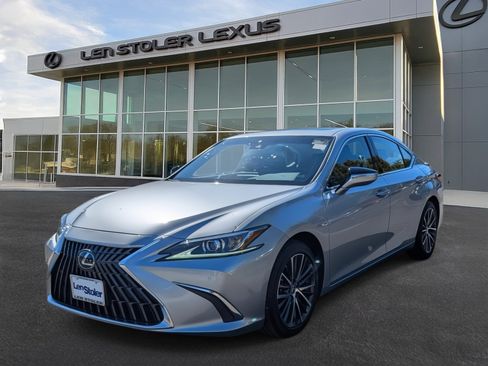 Used 2023 Lexus ES 350 w/ Premium Package image 7