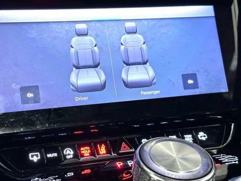 Used 2024 Jeep Grand Wagoneer L Series II w/ Quick Order Packagew 28T image 16