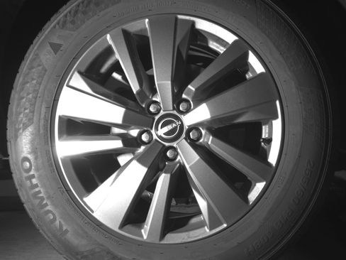 Used 2025 Nissan Pathfinder SV FWD image 15