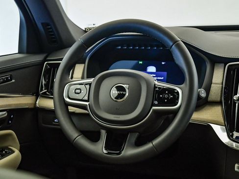 New 2026 Volvo XC90 B5 Core image 13