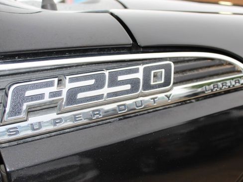 Used 2011 Ford F250 Lariat w/ Lariat Ultimate Pkg AWD/4WD image 4