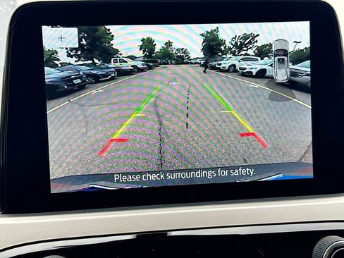 Used 2022 Ford Escape SEL FWD image 16