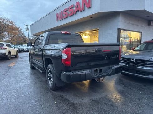 Used 2017 Toyota Tundra SR5 image 4