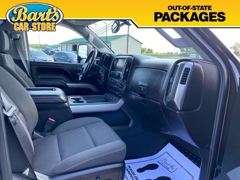 Used 2019 Chevrolet Silverado 2500 LT w/ Midnight Edition AWD/4WD image 14
