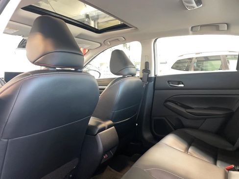 Used 2024 Nissan Altima 2.5 SR w/ SR Premium Package AWD/4WD image 6