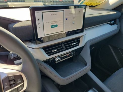 New 2026 Ford Explorer Active RWD image 14