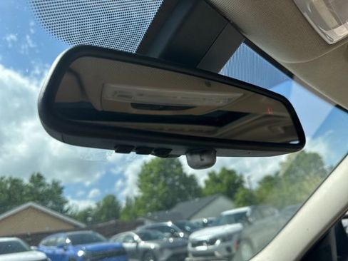 Used 2014 BMW 320i xDrive Sedan AWD/4WD image 12