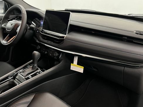 New 2026 Jeep Compass Latitude AWD/4WD image 24