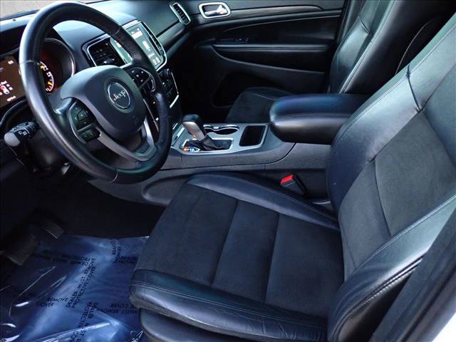 Used 2019 Jeep Grand Cherokee Altitude AWD/4WD image 8