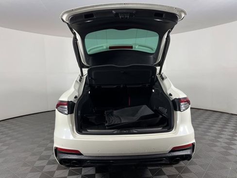 Used 2021 Maserati Levante GranSport image 48