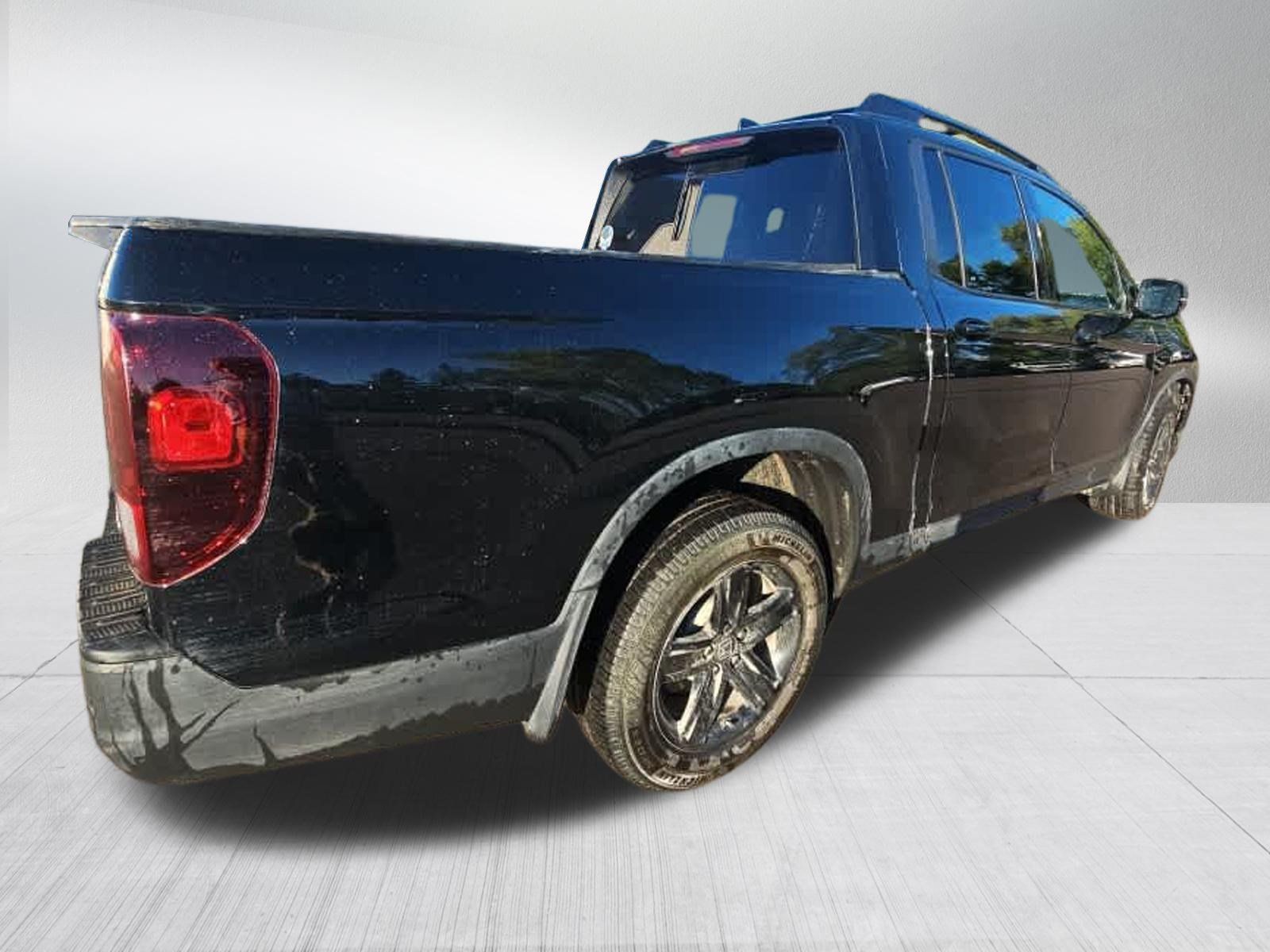 Used 2022 Honda Ridgeline Black Edition image 4