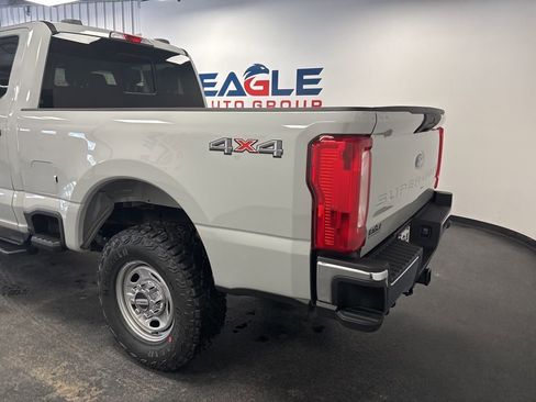 New 2026 Ford F250 XL w/ XL Off-Road Package image 11