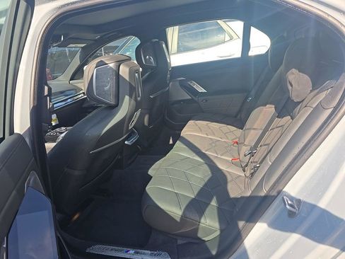 Used 2025 BMW 760i xDrive AWD/4WD image 16