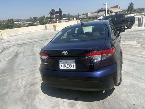 Used 2025 Toyota Corolla LE FWD image 38
