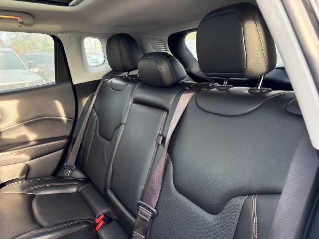 Used 2021 Jeep Compass Limited w/ Sun and Sound Group AWD/4WD image 22