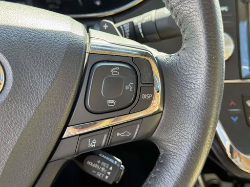 Used 2018 Toyota Avalon XLE Premium w/ All Weather Liner Package FWD image 20