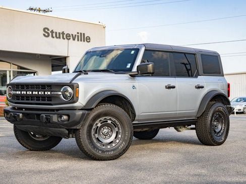 Used 2024 Ford Bronco Black Diamond image 1