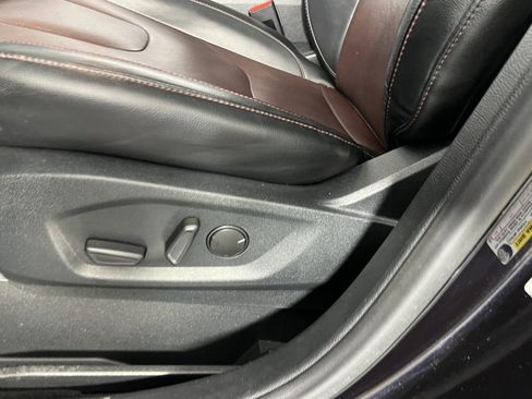 Used 2020 Ford Edge Titanium w/ Equipment Group 301A image 23