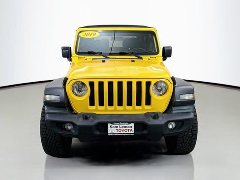 Used 2019 Jeep Wrangler Sport AWD/4WD image 2