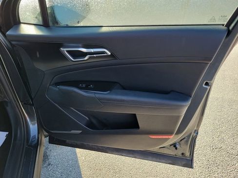 Used 2023 Kia Sportage EX image 38